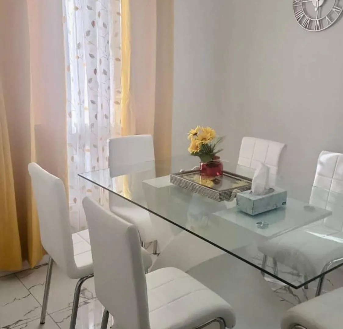 K2 Room Near Airport Mississauga Holiday home