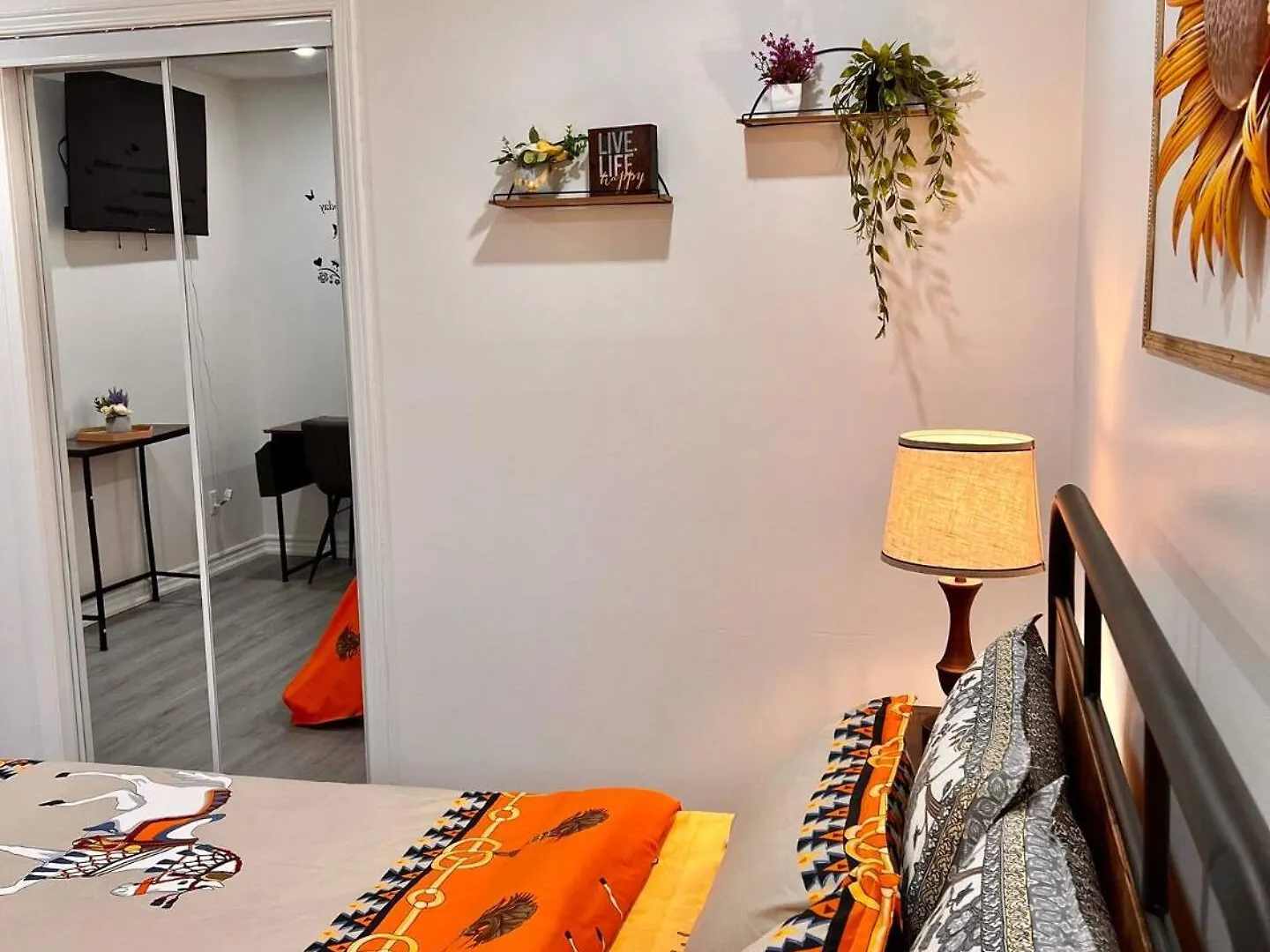 K2 Room Near Airport Mississauga Canada