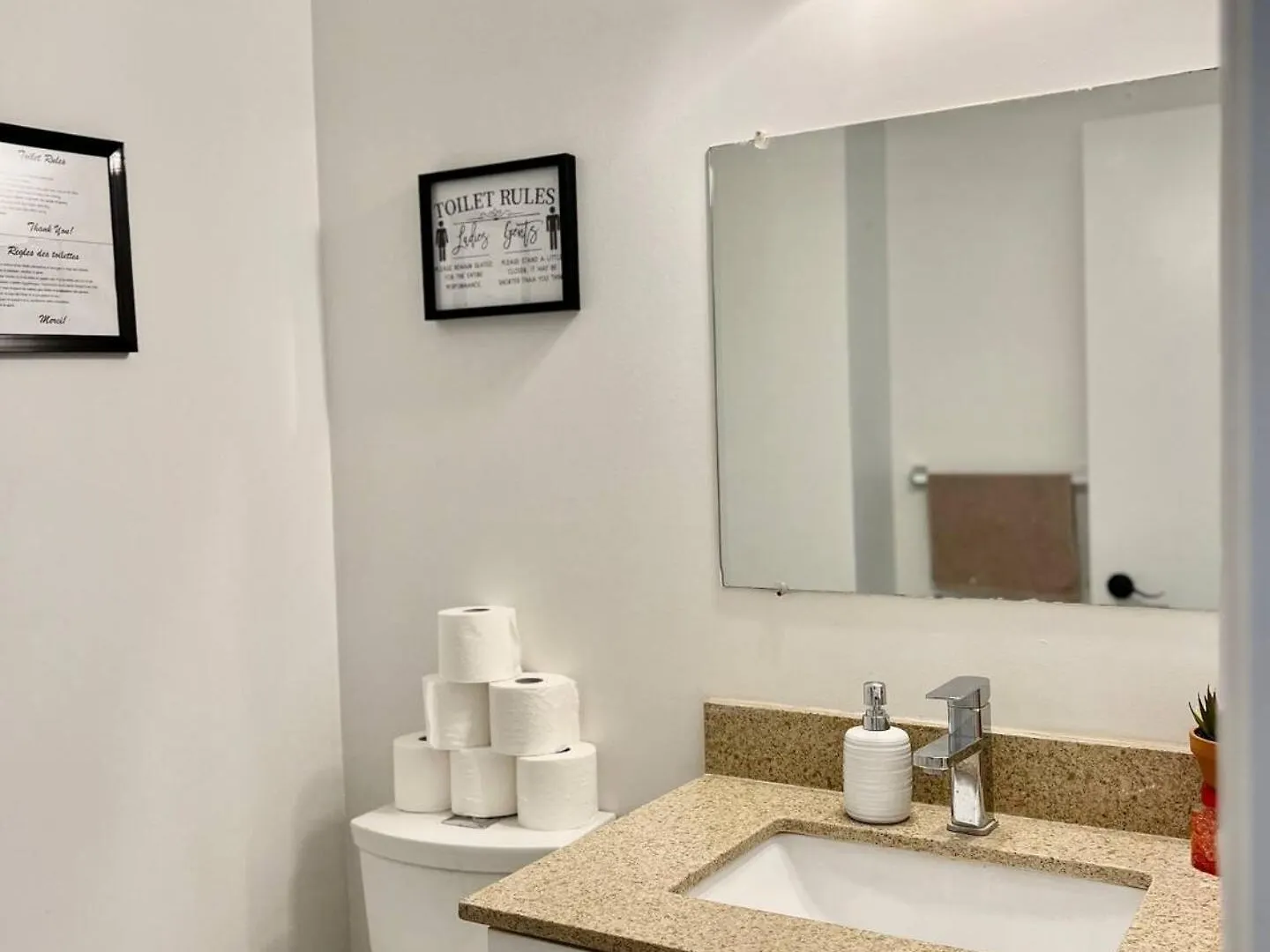Holiday home K2 Room Near Airport Mississauga Canada