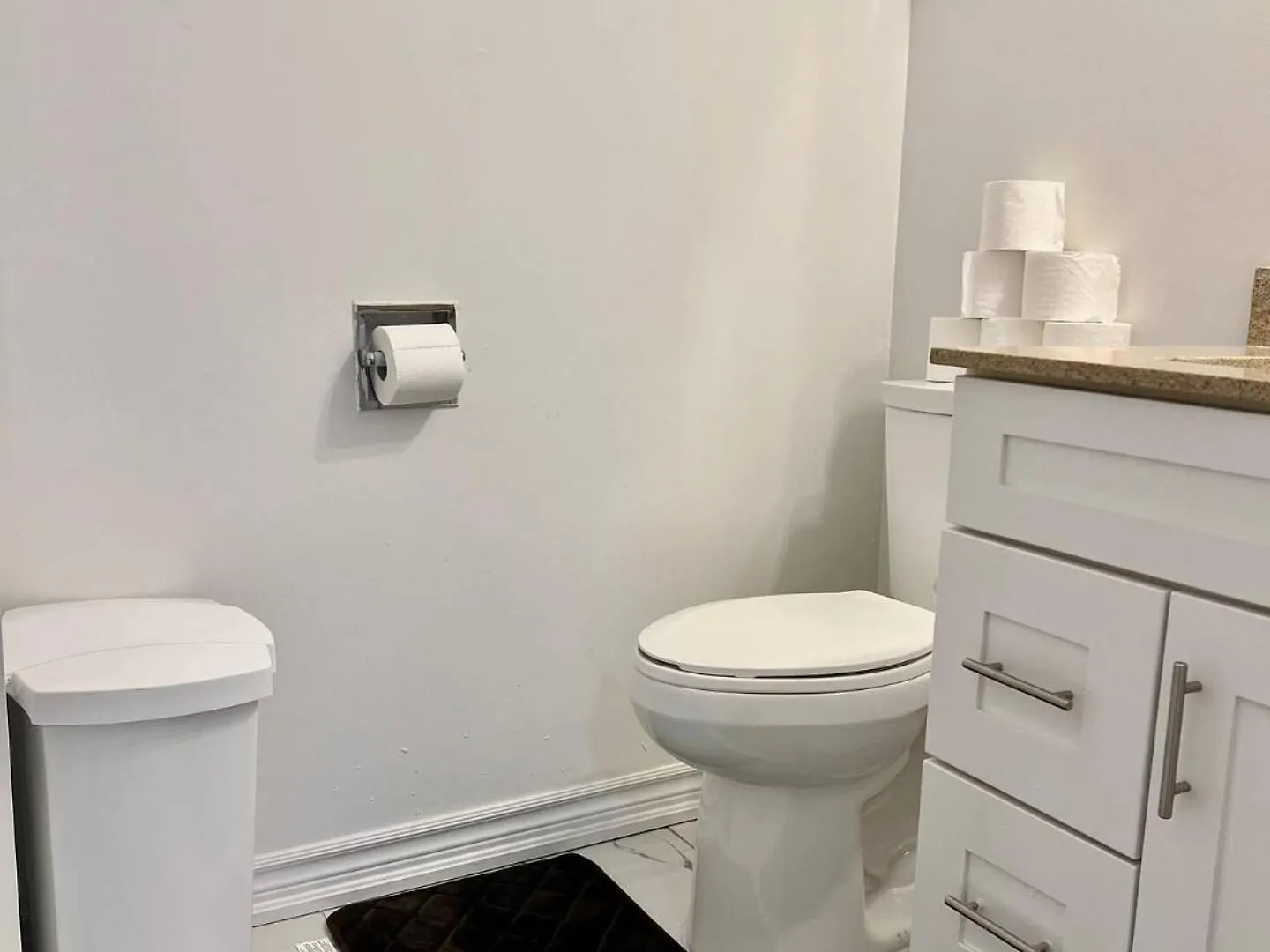 K2 Room Near Airport Mississauga 0*,