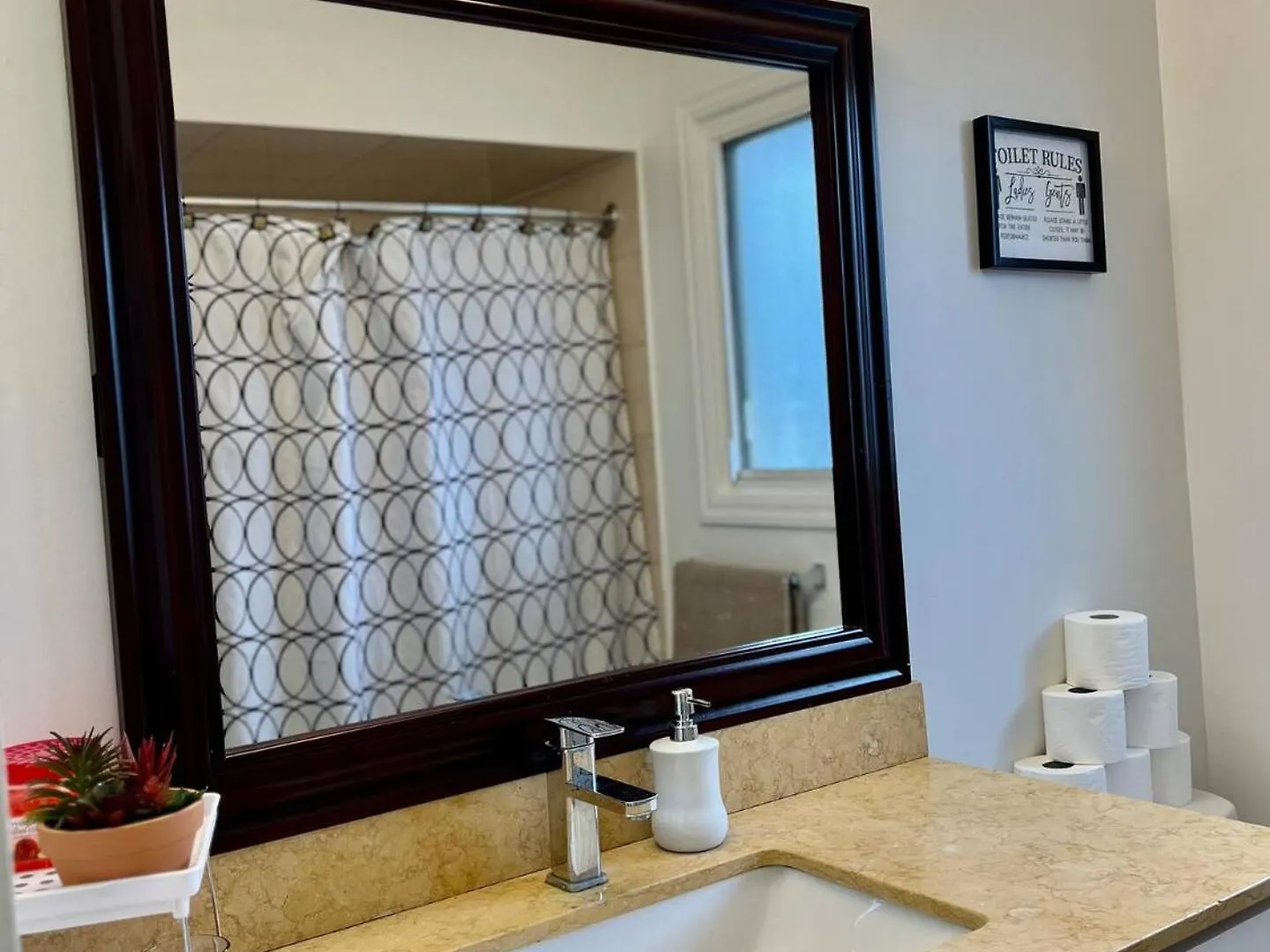 K2 Room Near Airport Mississauga